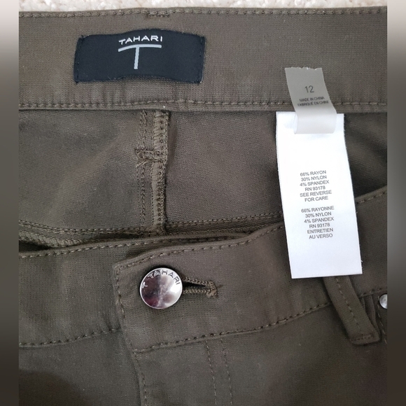 T-Tahari~Woman Size 12~Olive Green Ponte Slim Pants Zipper Front, Stretch. - Picture 4 of 9